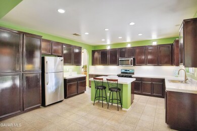 44023 Quarter St, Lancaster, CA 93536 - photo 5