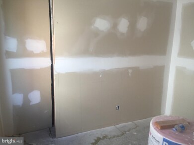 1043 Springfield Rd, Darby, PA 19023 - photo 7