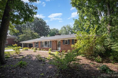 432 Virginia Ave, Statesville, NC 28677 - photo 2