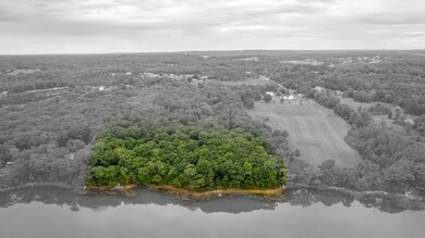 00 River Road, Cushing