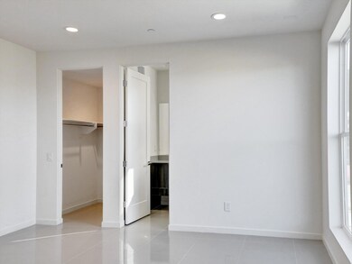 718 Obsidian Loop E unit 73, Palm Springs, CA 92264 - photo 6