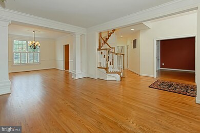 7324 Laurel Creek Ct, Springfield, VA 22150 - photo 5