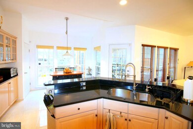 12493 Fox View Way, Reston, VA 20191 - photo 7