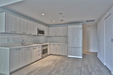 55 SW 9th St unit 1910, Miami, FL 33130 - photo 3