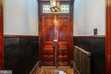 644 N 6th St, Reading, PA 19601 - photo 2