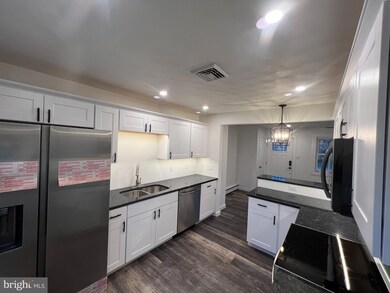 53 Meadow Ave, Tamaqua, PA 18252 - photo 5