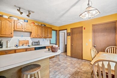 76 Albion St, Somerville, MA 02143 - photo 4