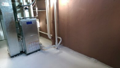 1669 S Cora St, Des Plaines, IL 60018 - photo 2