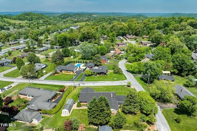 408 Garmon Dr (6 of 83)