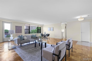 Executive House Apartments unit 7D, Saint Louis, MO 63108 - photo 3