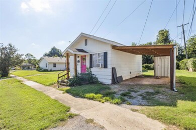 317 W Dill St, Shawnee, OK 74801 - photo 5