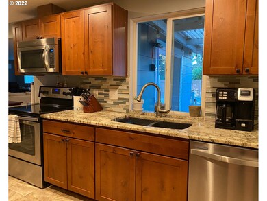 2591 Donegal St, Eugene, OR 97404 - photo 3