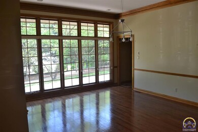 3806 SW Clarion Park Dr, Topeka, KS 66610 - photo 5