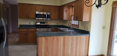 38 Damascus Dr, Gansevoort, NY 12831 - photo 3