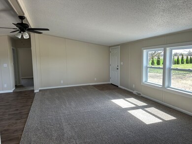 1246 W 1244 W Public Service Rd, Veedersburg, IN 47987 - photo 7