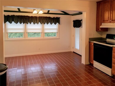 3110 Bement St, Erie, PA 16506 - photo 6