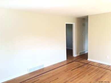 36 Acorn Ave, Rensselaer, NY 12144 - photo 5