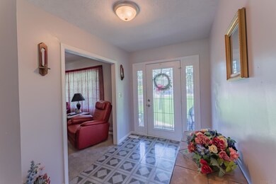 9933 Beeler Dr, Newburgh, IN 47630 - photo 3