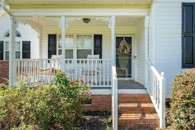 903 Little Brook Cir, York, SC 29745 - photo 6