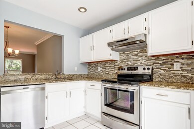 13912 Gunners Place, Centreville, VA 20121 - photo 6