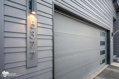 08-Front Exterior_SLS_-8182