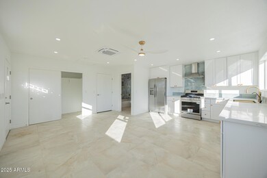 5132 S Dorsey Ln unit A, Tempe, AZ 85282 - photo 5