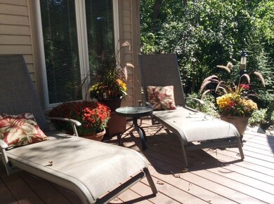 4571 Dawngate Ln, Rolling Meadows, IL 60008 - photo 6