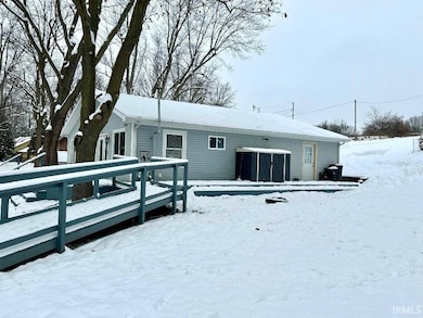 200 N Mohee Dr, Hartford City, IN 47348 - photo 4