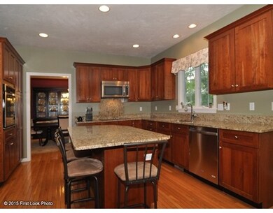 31 Plantation Rd, Mansfield, MA 02048 - photo 3