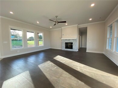 14801 Tikaani Dr, Siloam Springs, AR 72761 - photo 2