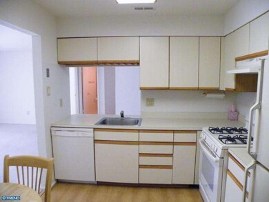 3105A Ramsbury Ct unit 3105A, Mount Laurel, NJ 08054 - photo 2