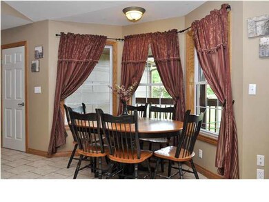 BREAKFAST NOOK