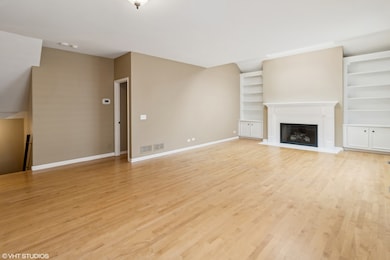 2086 Hallmark Ct, Wheaton, IL 60187 - photo 6