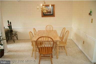 9267 Brewington Ln, Laurel, MD 20723 - photo 3