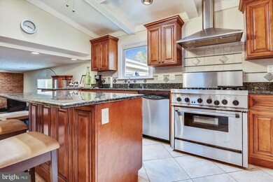 1637 Hopefield Rd, Silver Spring, MD 20905 - photo 3