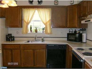 8 Gretna Ct, Mount Laurel, NJ 08054 - photo 3