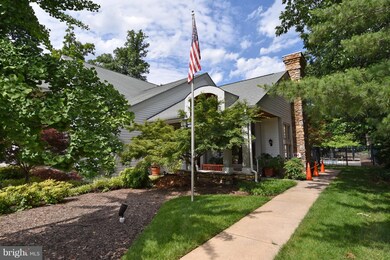 13070 Autumn Woods Way unit 201, Fairfax, VA 22033 - photo 3