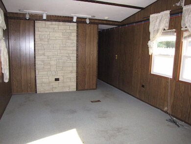 15 Pierce St, Gardiner, ME 04345 - photo 3