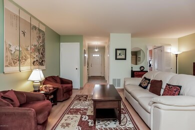 005-Living_Room-1269747-print