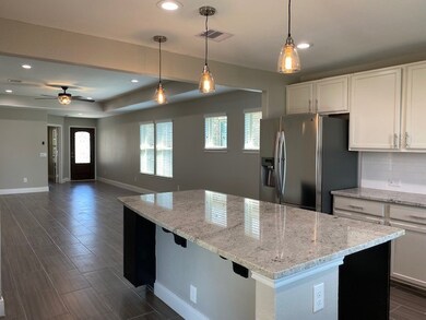 414 Mistflower Dr, Richmond, TX 77469 - photo 2