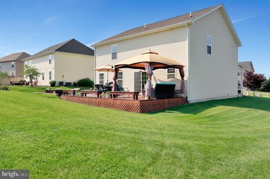 9399 Lindale Ave, Greencastle, PA 17225 - photo 5