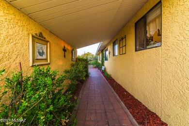 Paver sidewalk
