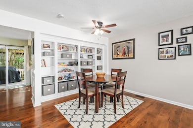 12294 Wye Oak Commons Cir unit 103, Burke, VA 22015 - photo 7