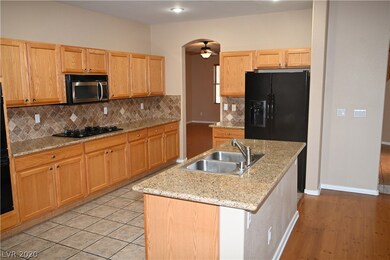 2936 Falling Springs Cir unit n/a, Las Vegas, NV 89135 - photo 3