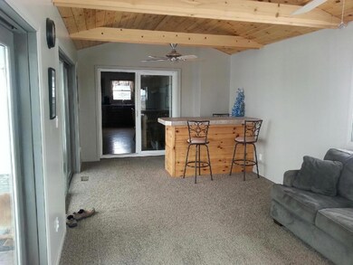 Family Room (2)