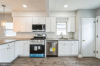 339 Chippewa St, Essington, PA 19029 - photo 4