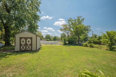 30 W College St, Aurora, MO 65605 - photo 4