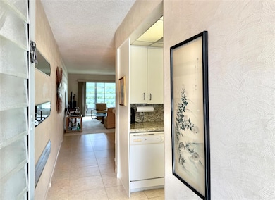 2504 Antigua Terrace unit D2, Coconut Creek, FL 33066 - photo 4