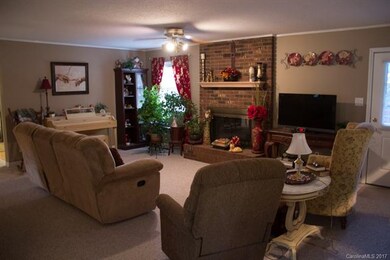 121 Dj Dr, Statesville, NC 28625 - photo 3