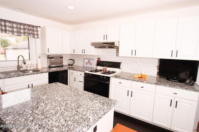 800 Simonds Rd, Williamstown, MA 01267 - photo 5